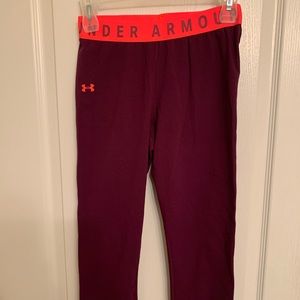 Under armour crops in new condition